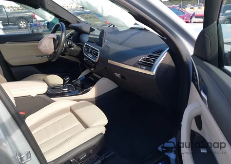 2025 BMW X4 xDrive30I z USA, uszkodzony, nr VIN 5UX33DT00S9015327